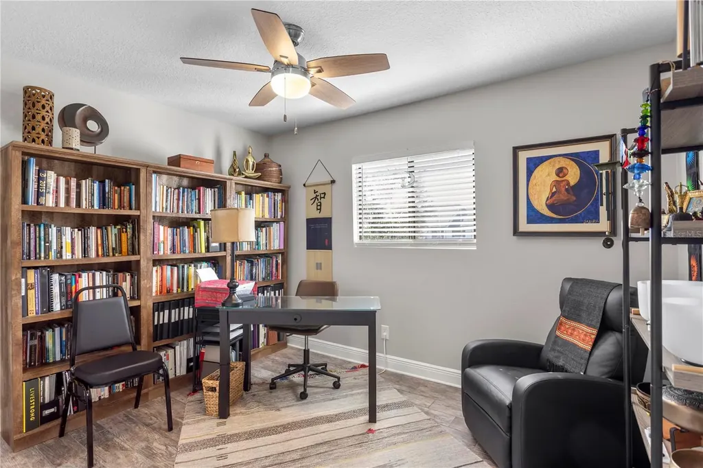 817 B Bahia Del Sol Drive Ruskin FL 33570