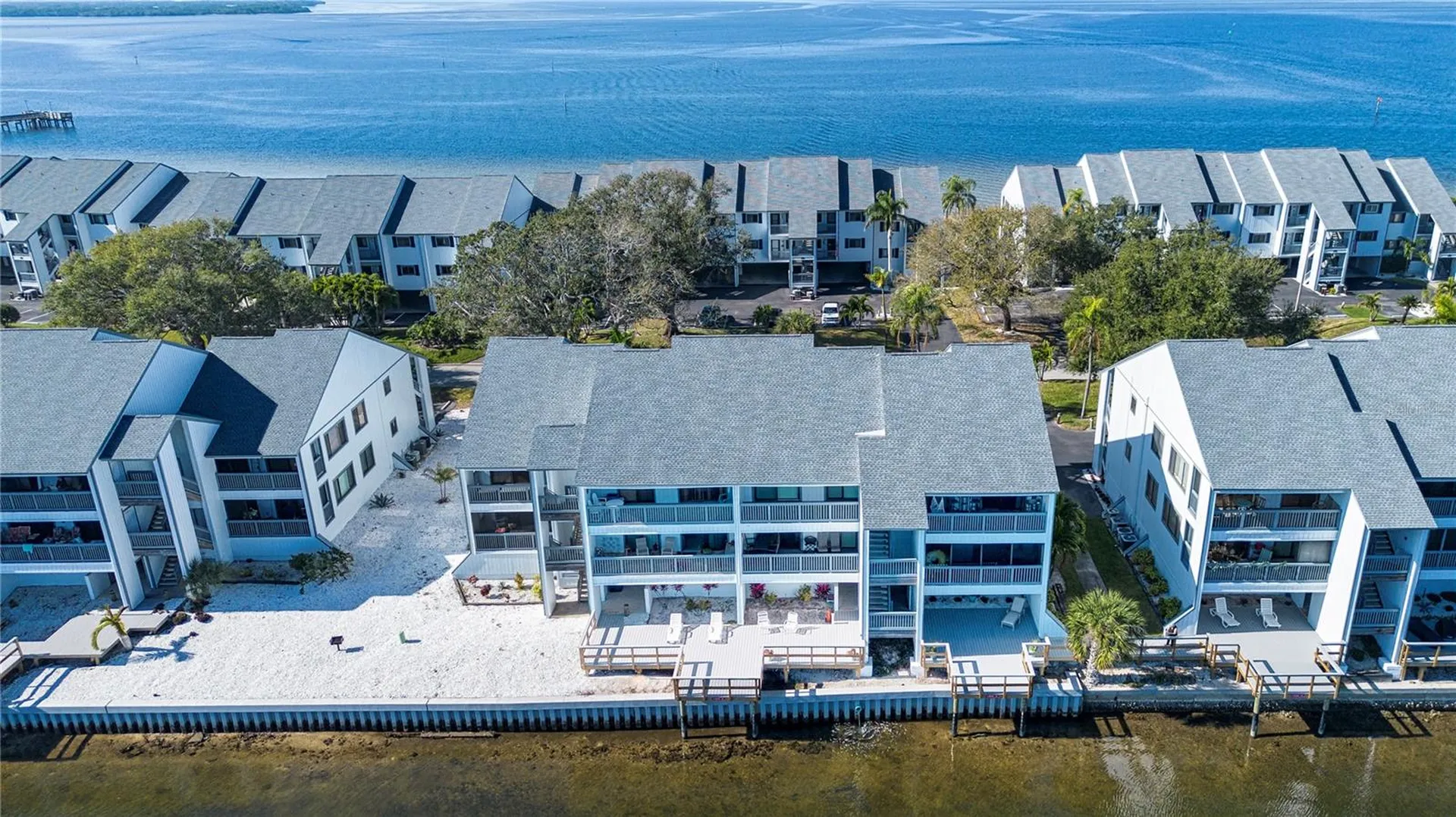 817 B Bahia Del Sol Drive Ruskin FL 33570