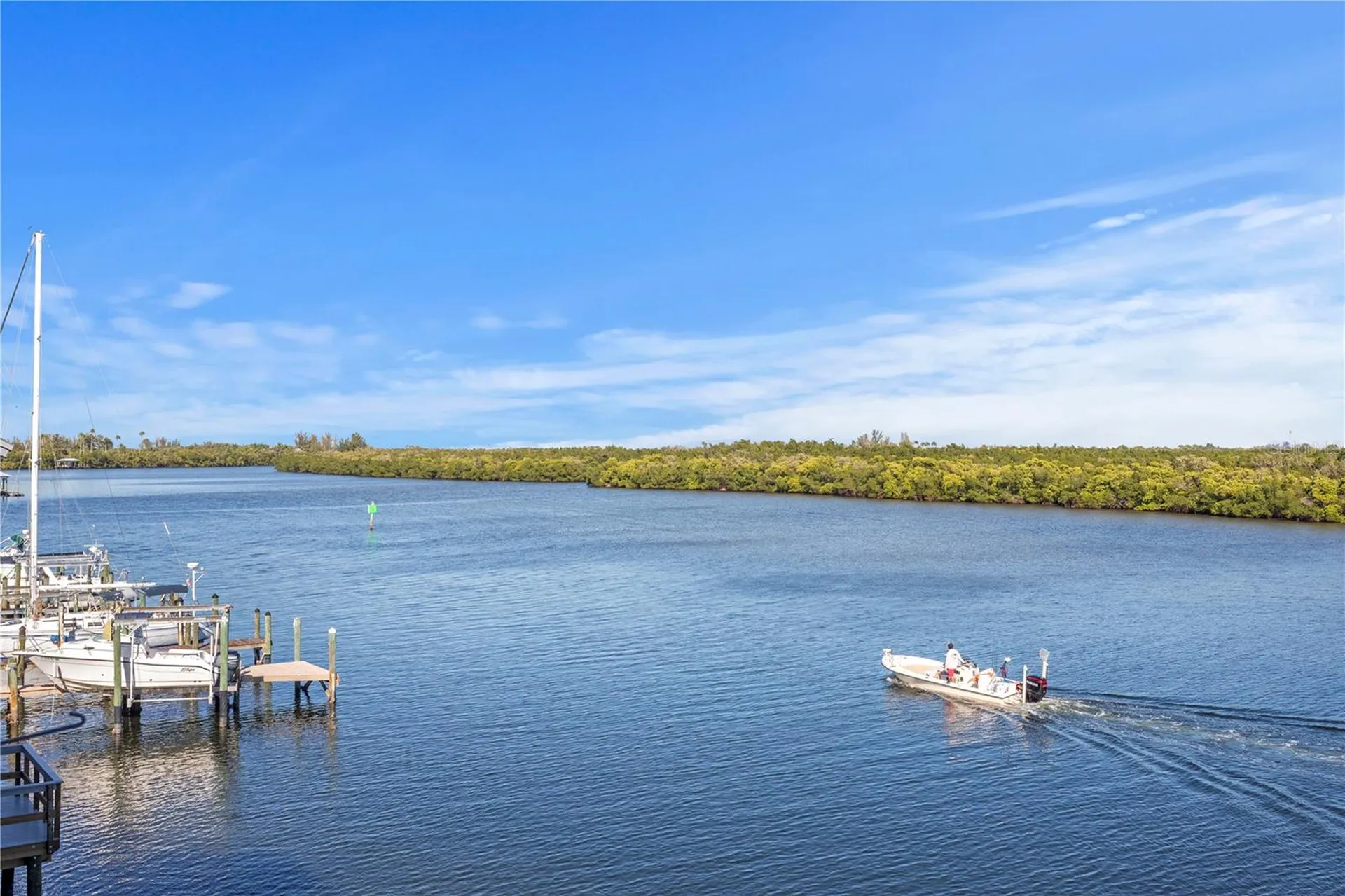 817 B Bahia Del Sol Drive Ruskin FL 33570