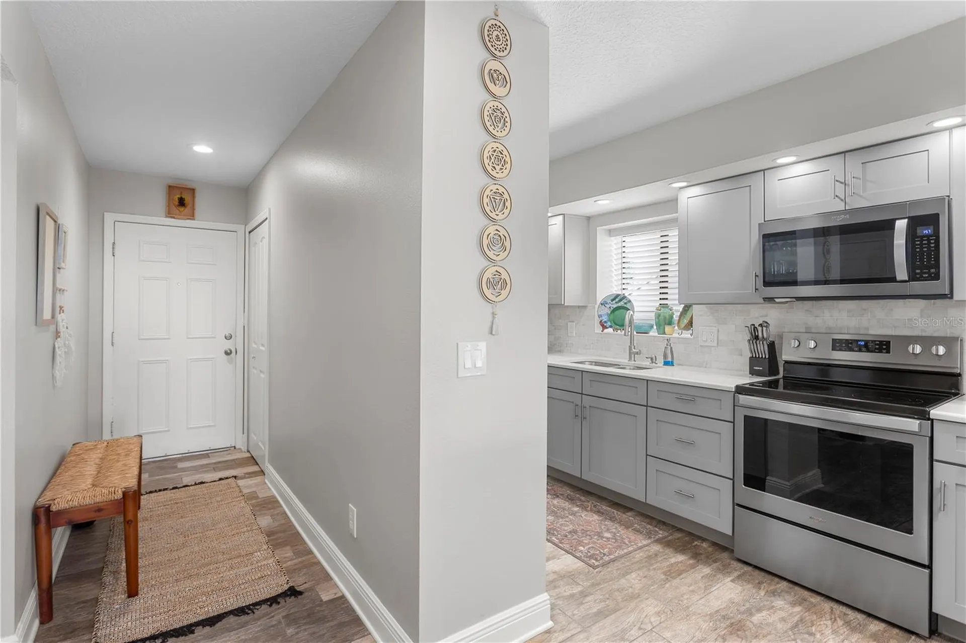 817 B Bahia Del Sol Drive Ruskin FL 33570