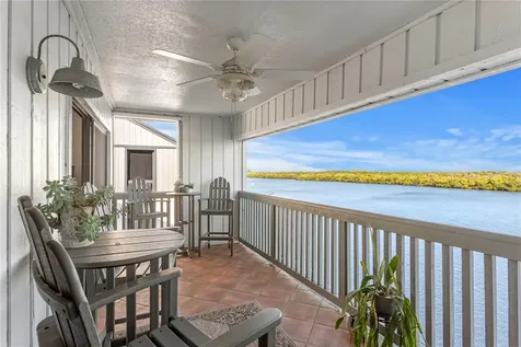 817 B Bahia Del Sol Drive Ruskin FL 33570