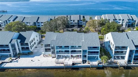 817 B Bahia Del Sol Drive Ruskin FL 33570