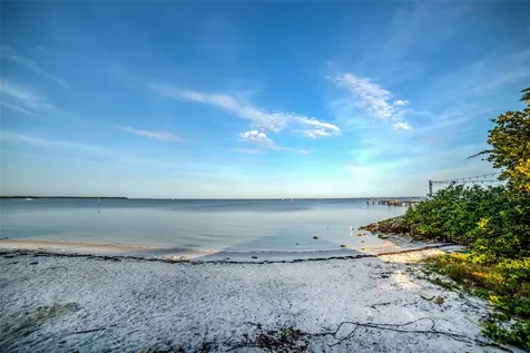 817 B Bahia Del Sol Drive Ruskin FL 33570