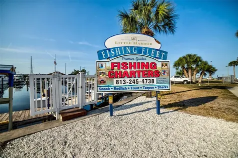 817 B Bahia Del Sol Drive Ruskin FL 33570