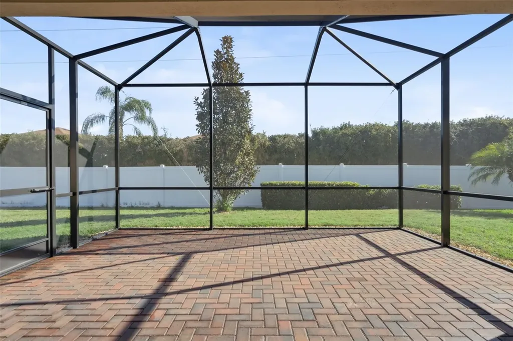 2733 Attwater Loop Winter Haven FL 33884