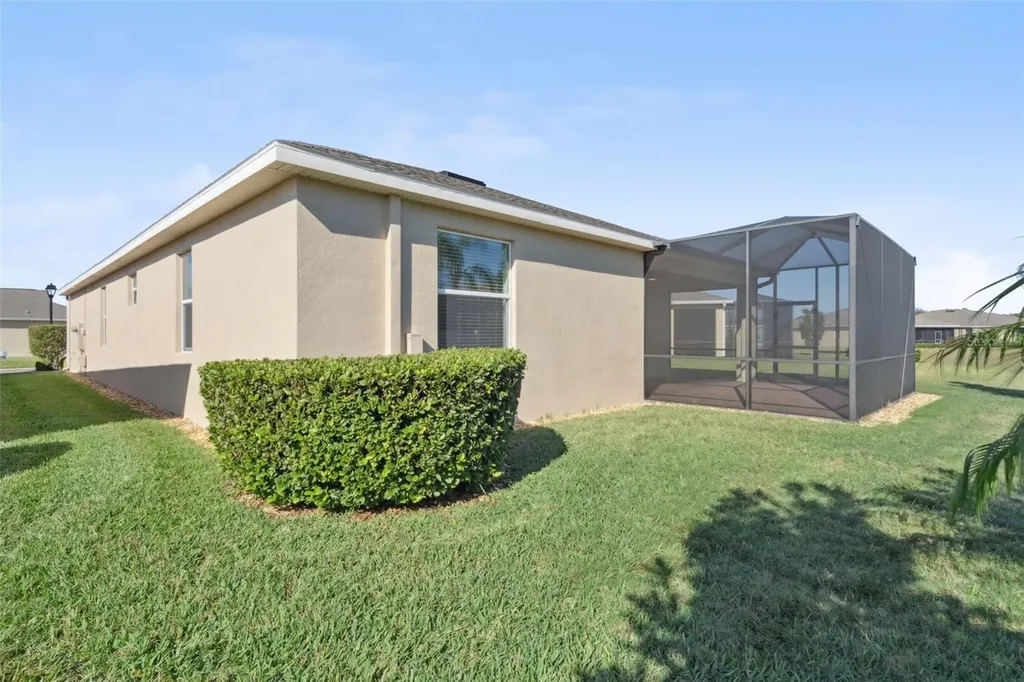 2733 Attwater Loop Winter Haven FL 33884