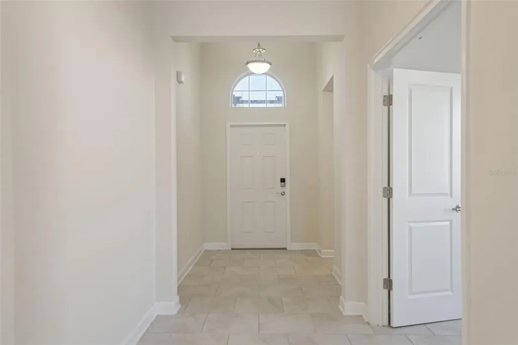 2733 Attwater Loop Winter Haven FL 33884