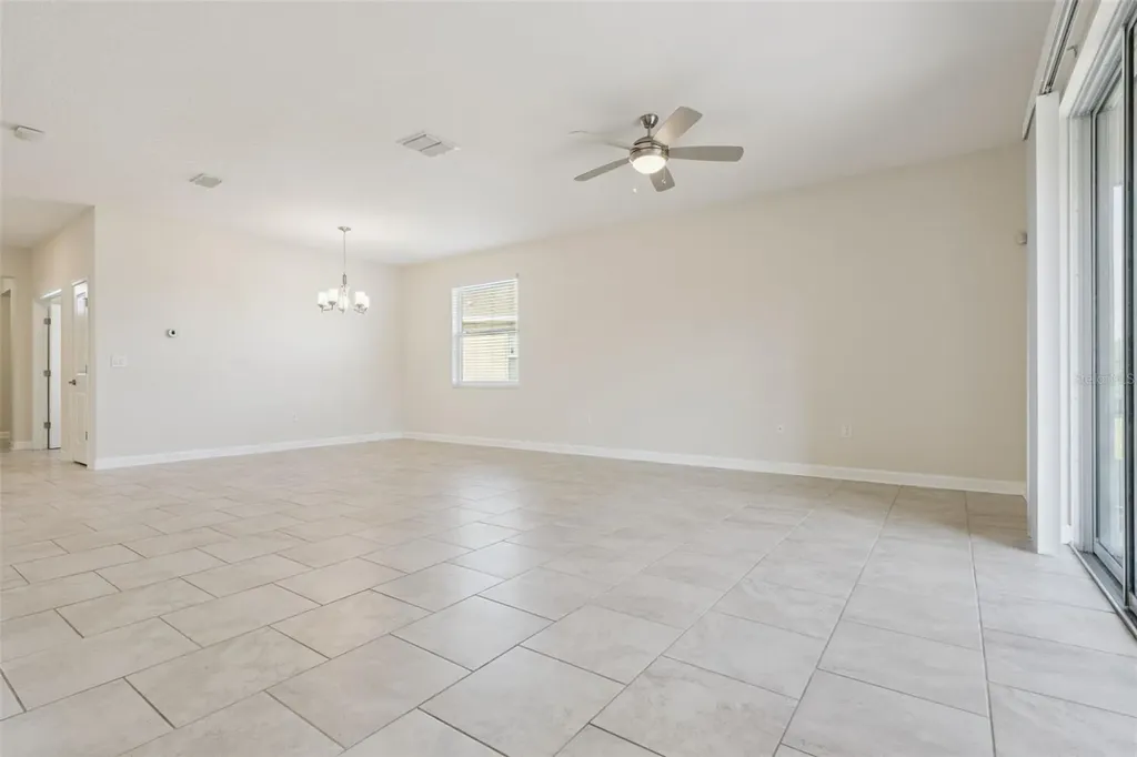 2733 Attwater Loop Winter Haven FL 33884