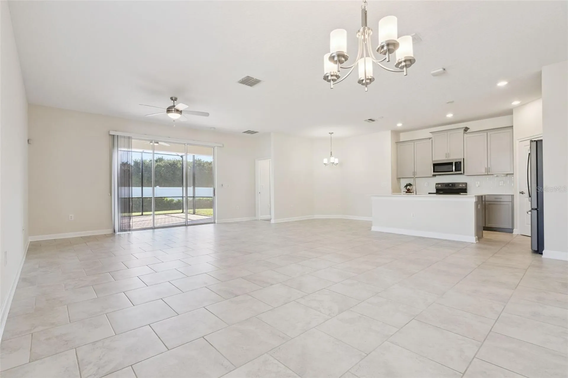 2733 Attwater Loop Winter Haven FL 33884