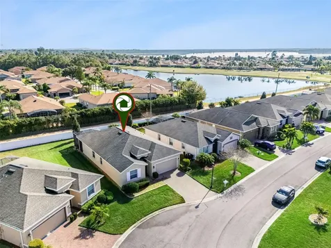 2733 Attwater Loop Winter Haven FL 33884