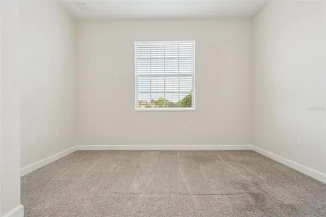 2733 Attwater Loop Winter Haven FL 33884