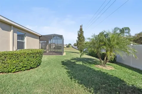 2733 Attwater Loop Winter Haven FL 33884