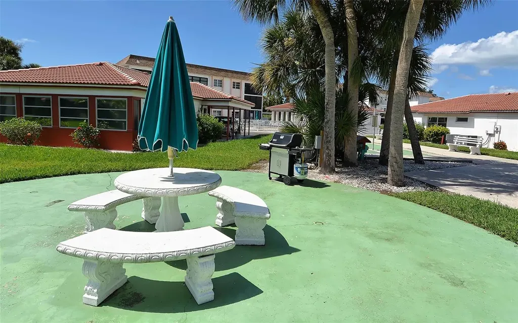 157 Vista Hermosa Circle Sarasota FL 34242