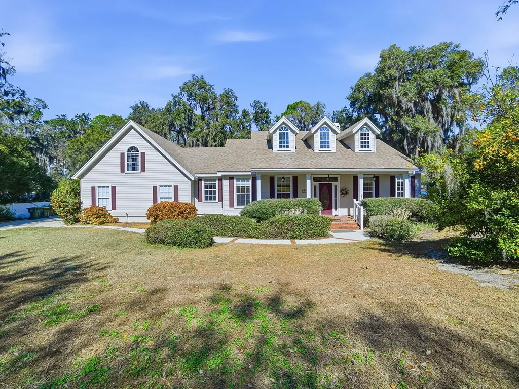 592 Crescent Street Umatilla FL 32784