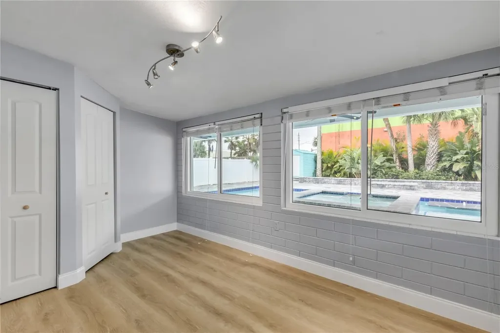 921 E 2nd Avenue New Smyrna Beach FL 32169