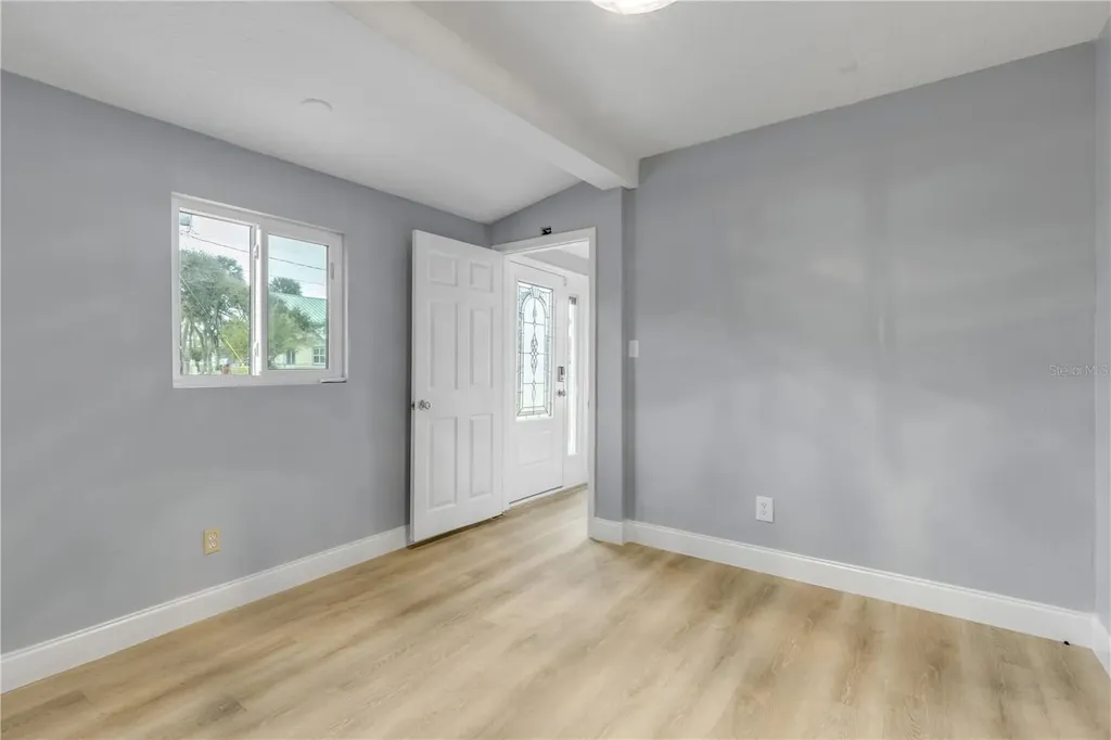 921 E 2nd Avenue New Smyrna Beach FL 32169