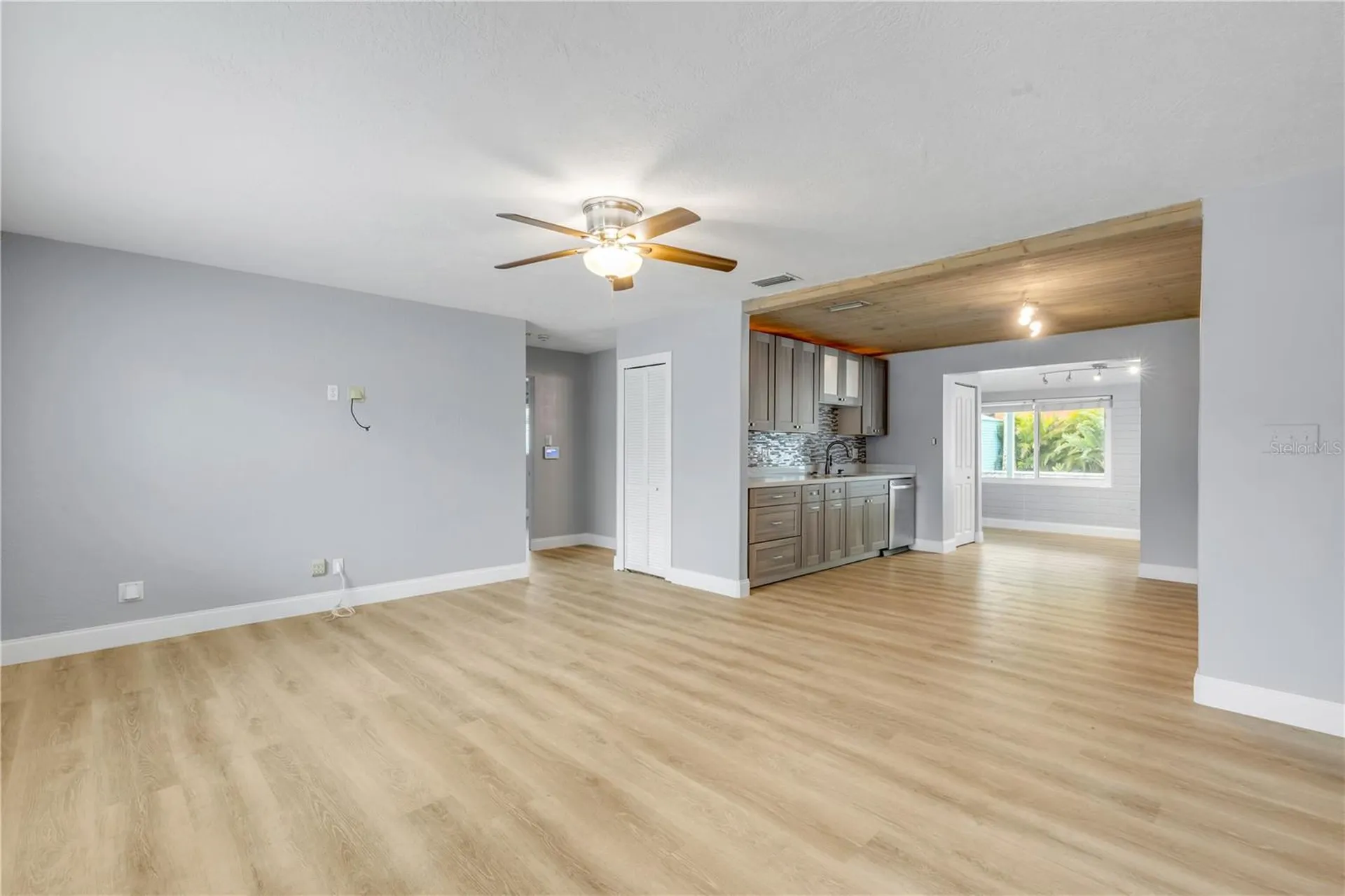 921 E 2nd Avenue New Smyrna Beach FL 32169
