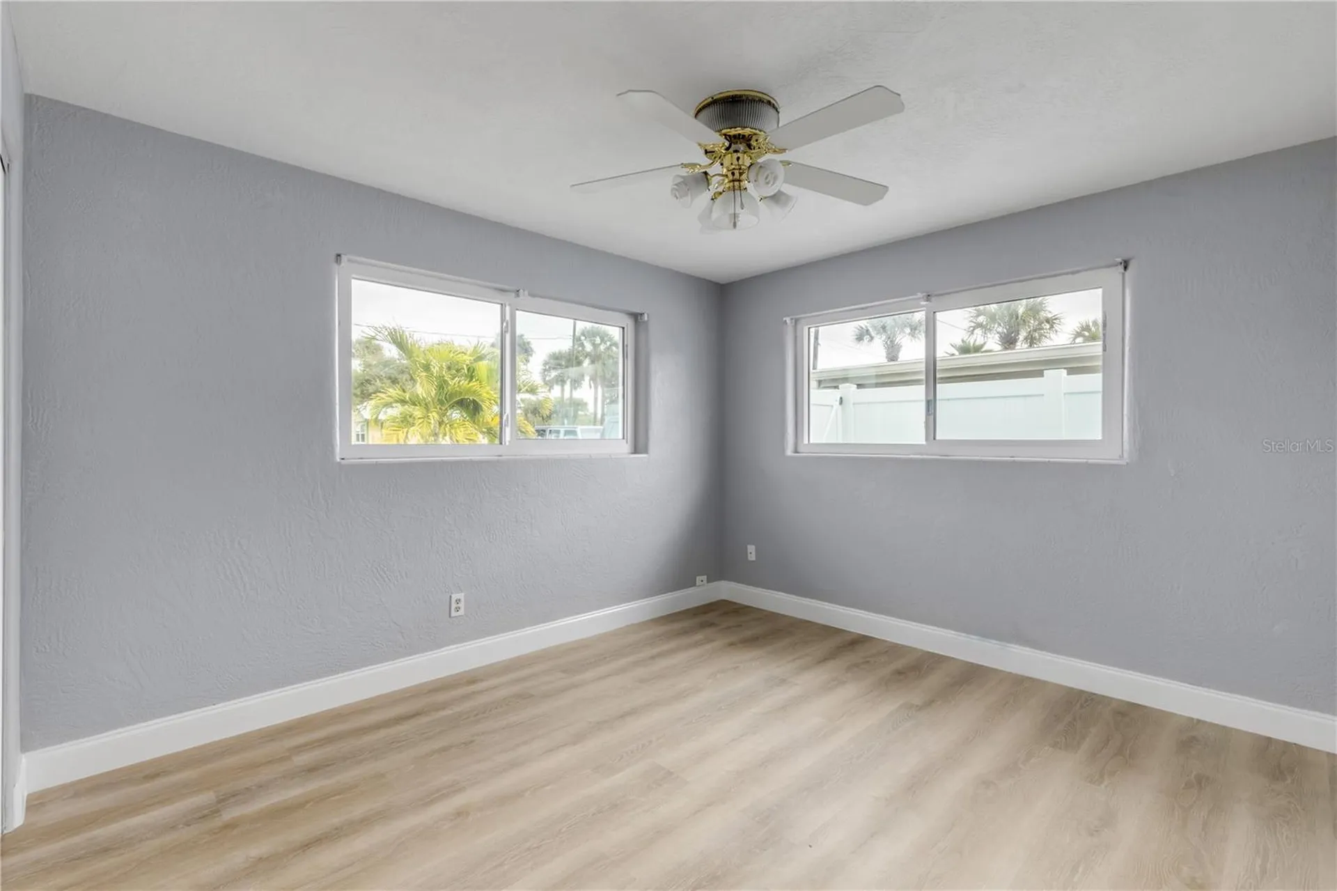 921 E 2nd Avenue New Smyrna Beach FL 32169