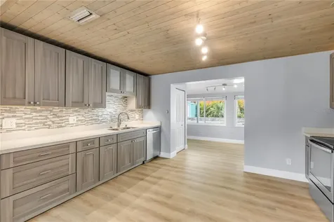 921 E 2nd Avenue New Smyrna Beach FL 32169