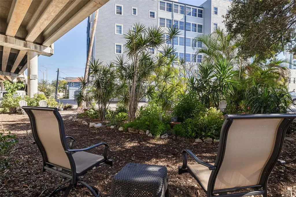 841 4th Avenue N St Petersburg FL 33701