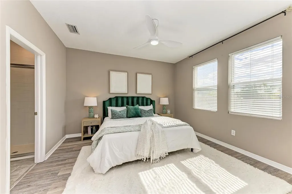 5635 Los Robles Court Palmetto FL 34221