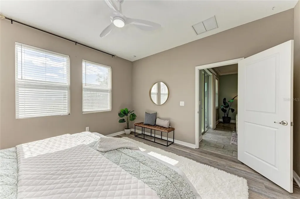 5635 Los Robles Court Palmetto FL 34221