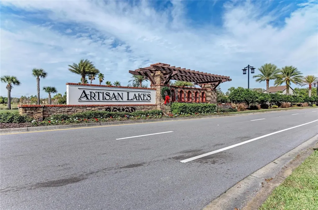 5635 Los Robles Court Palmetto FL 34221