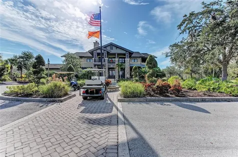 5635 Los Robles Court Palmetto FL 34221