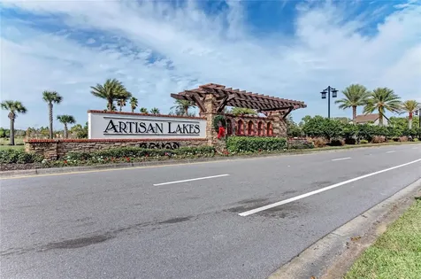5635 Los Robles Court Palmetto FL 34221