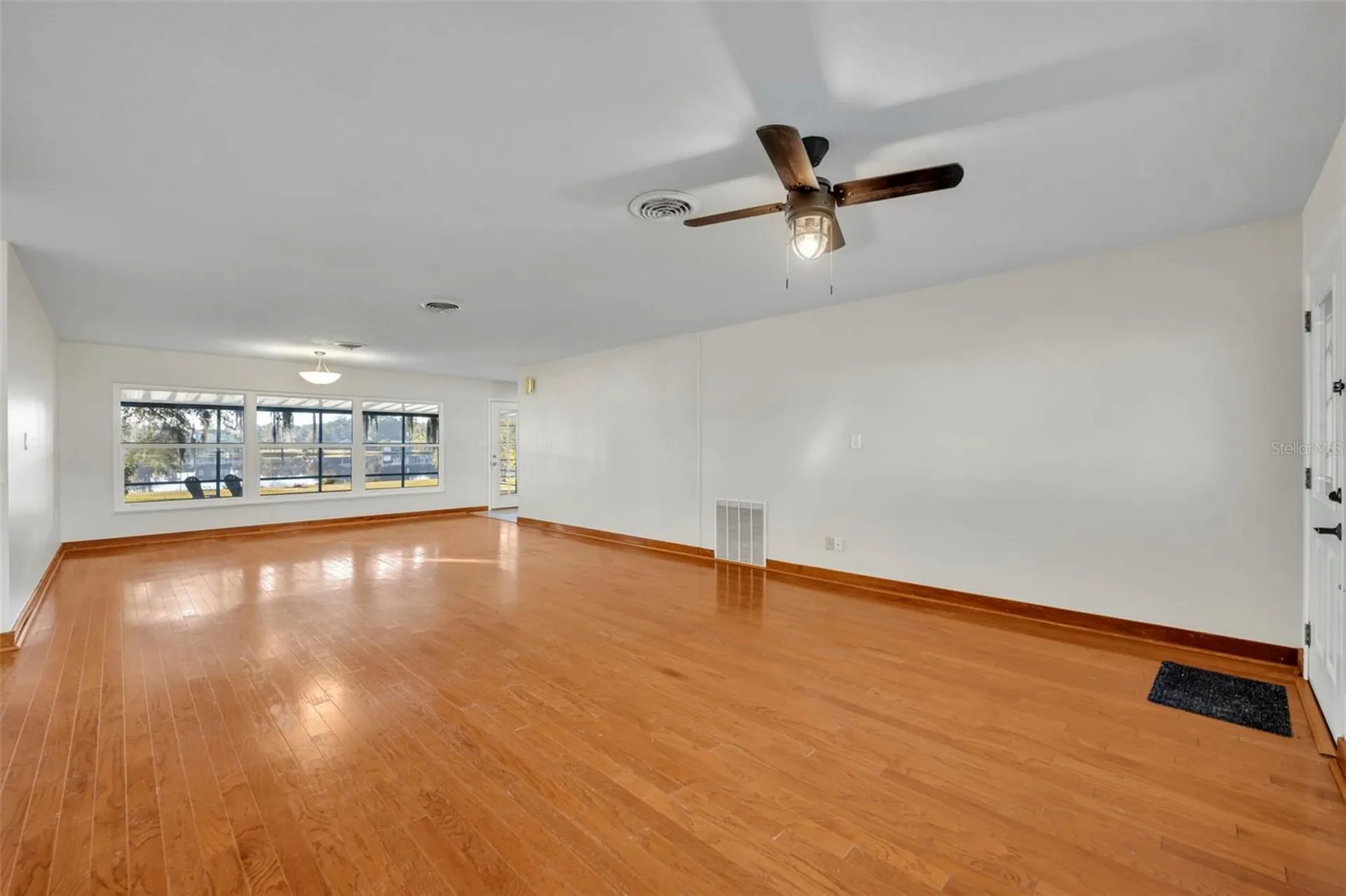 119 Lake Drive Oviedo FL 32765
