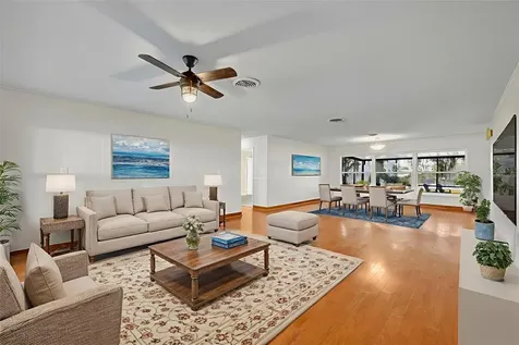 119 Lake Drive Oviedo FL 32765