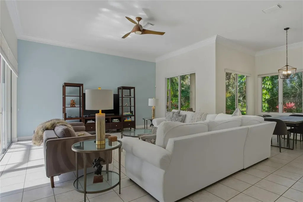 8717 54th Avenue E Bradenton FL 34211