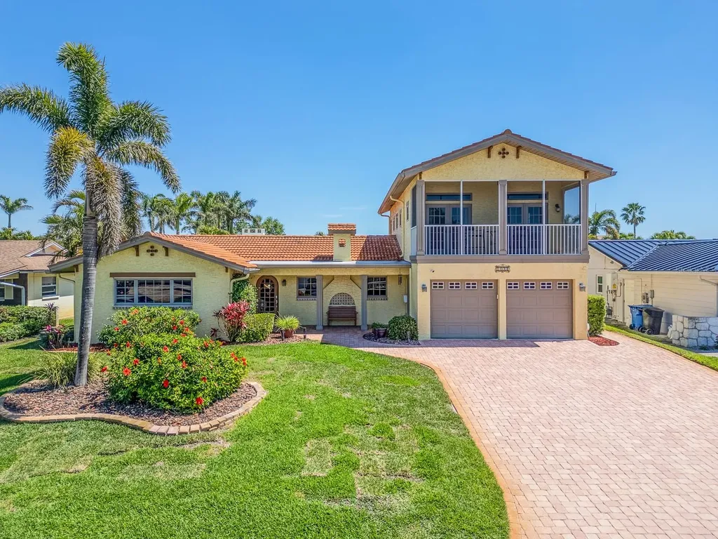 1140 81st Street S St Petersburg FL 33707