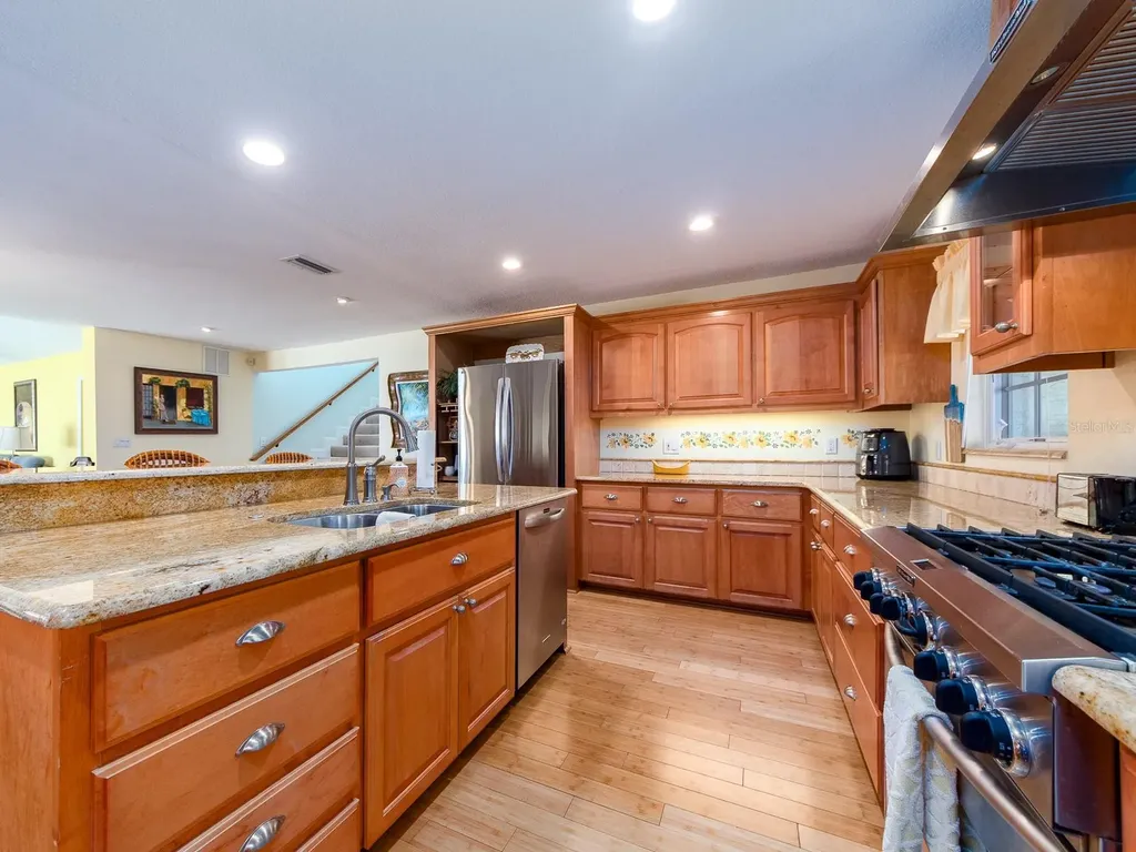 1140 81st Street S St Petersburg FL 33707