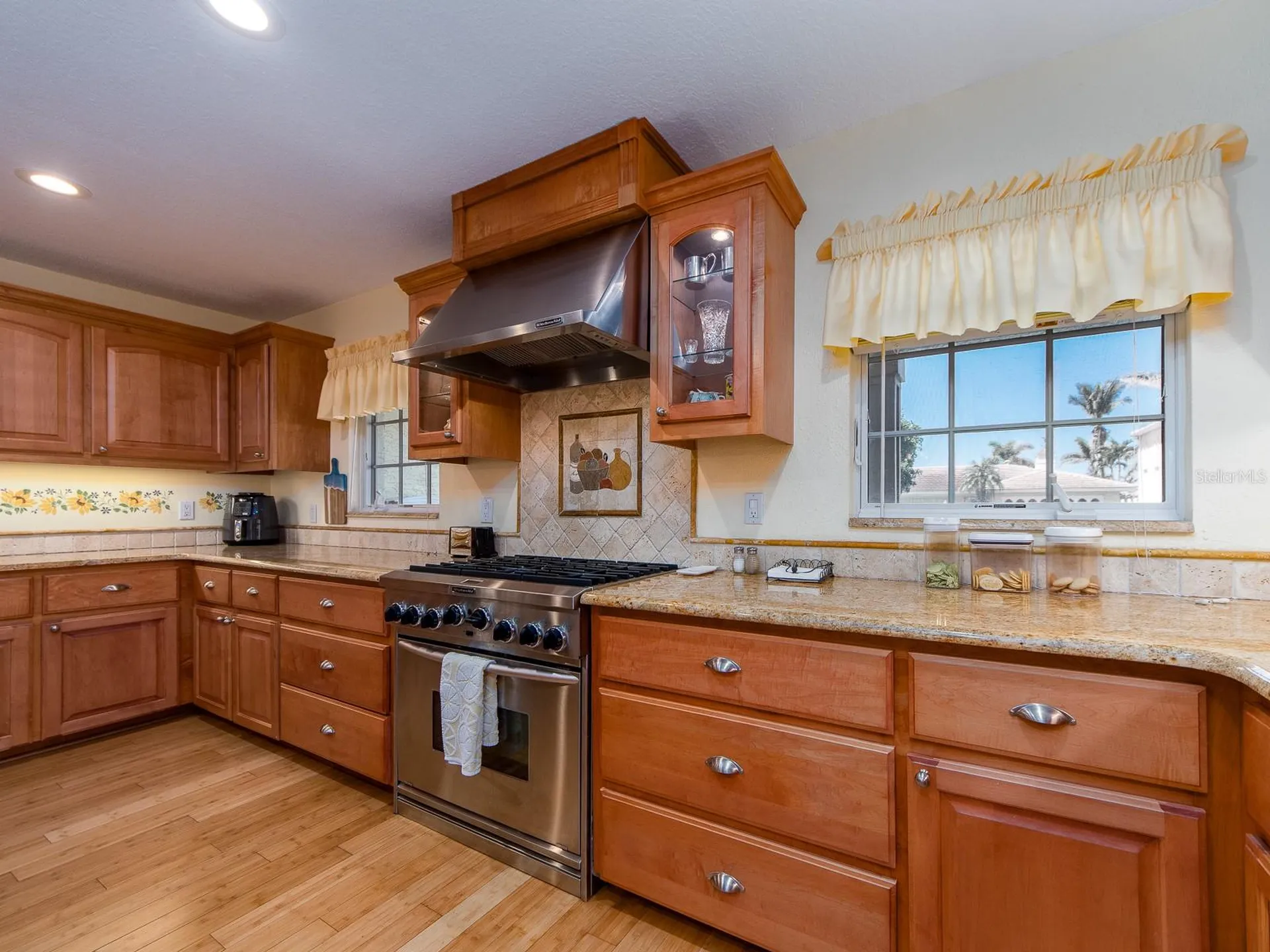 1140 81st Street S St Petersburg FL 33707