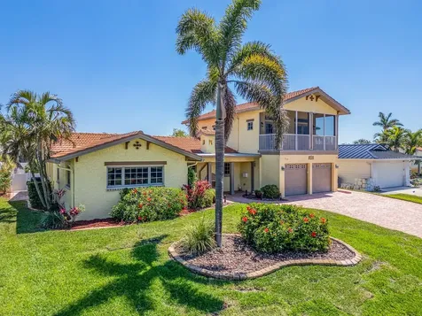 1140 81st Street S St Petersburg FL 33707