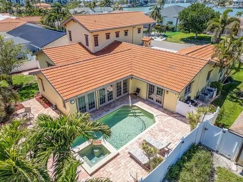 1140 81st Street S St Petersburg FL 33707