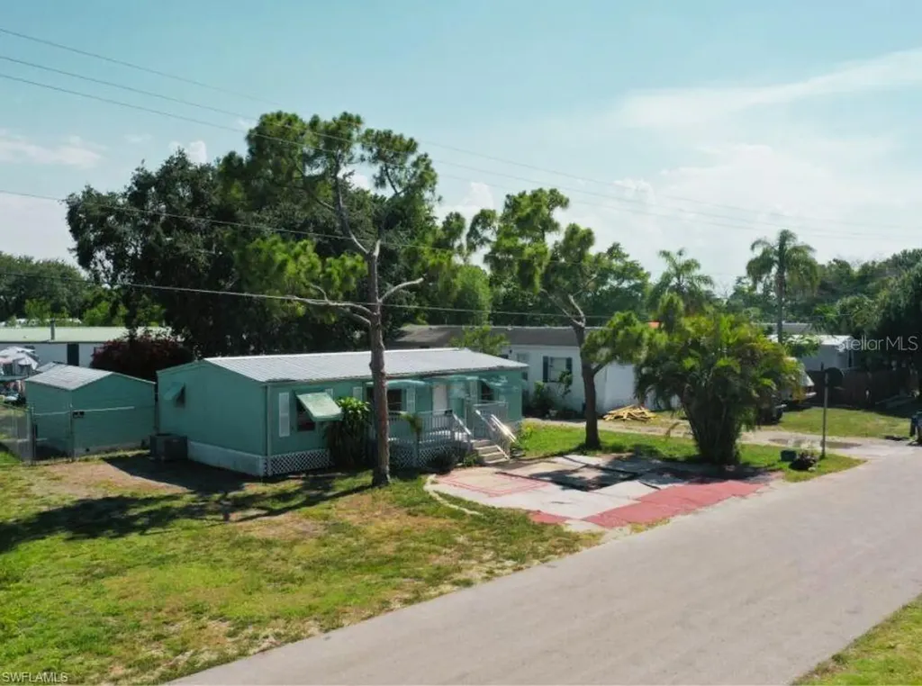 1281 Richmond Avenue Clewiston FL 33440