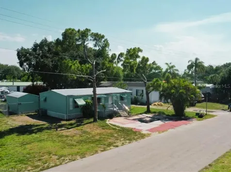 1281 Richmond Avenue Clewiston FL 33440