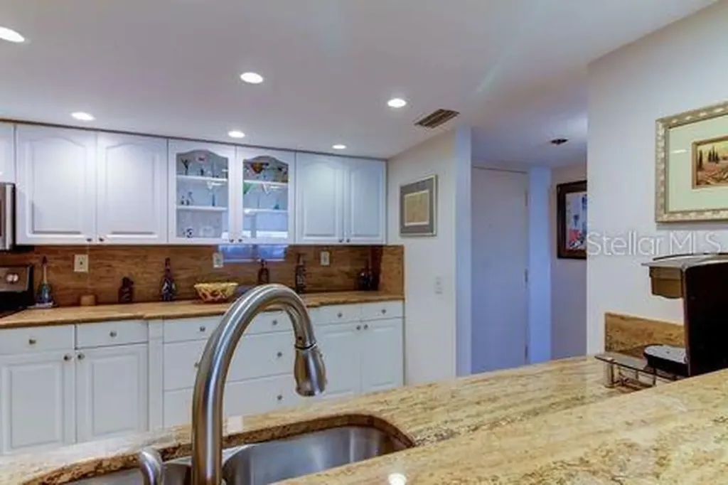 6265 Sun Boulevard St Petersburg FL 33715