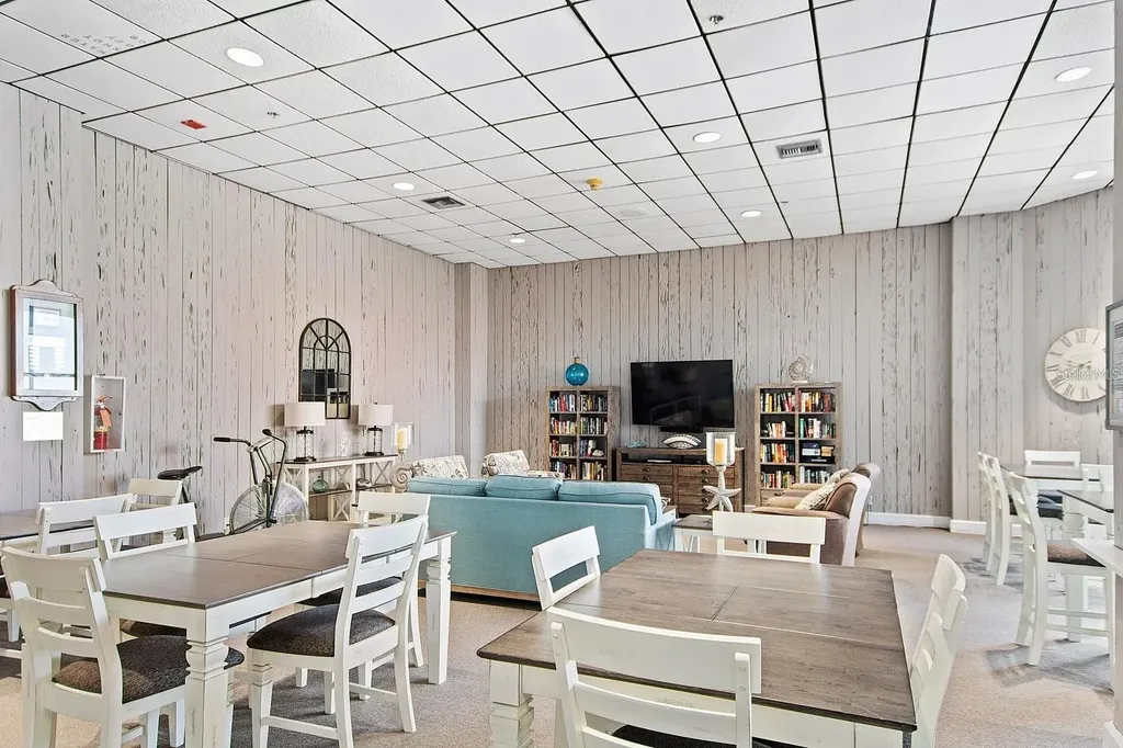 6265 Sun Boulevard St Petersburg FL 33715