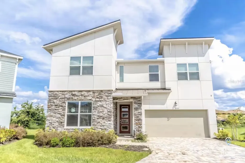 8900 Caroline Bay Court Kissimmee FL 34747