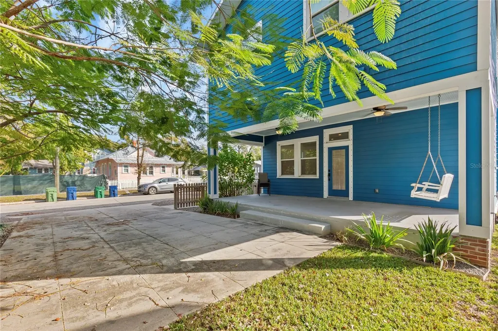 214 E Floribraska Avenue Tampa FL 33603