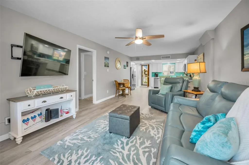 203 Tarpon Point Tarpon Springs FL 34689