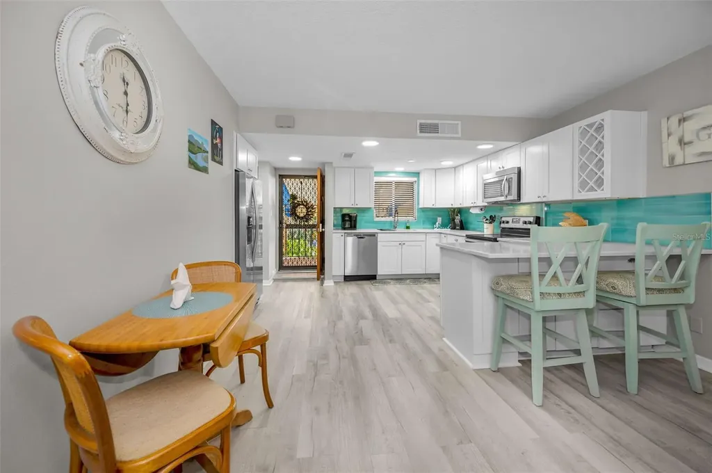 203 Tarpon Point Tarpon Springs FL 34689