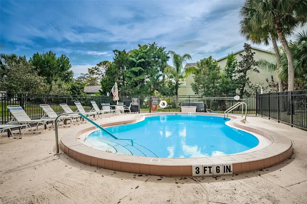 203 Tarpon Point Tarpon Springs FL 34689