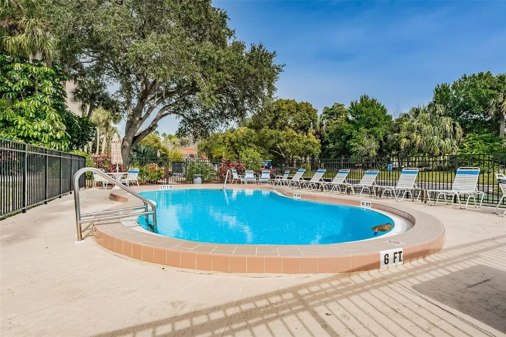 203 Tarpon Point Tarpon Springs FL 34689