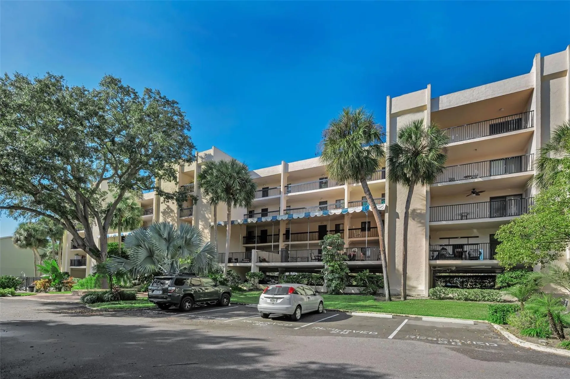 203 Tarpon Point Tarpon Springs FL 34689