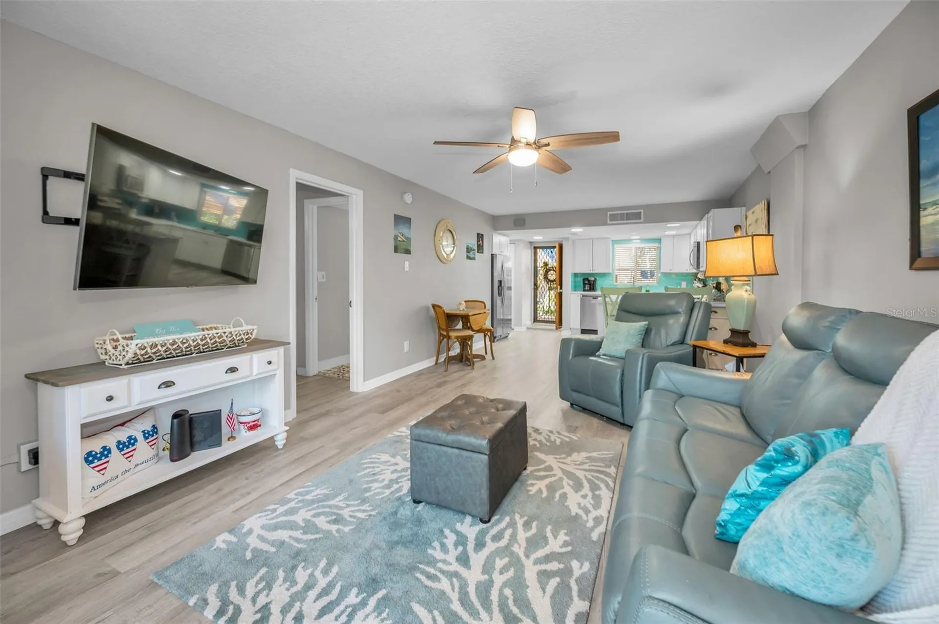 203 Tarpon Point Tarpon Springs FL 34689