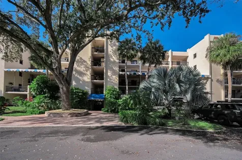 203 Tarpon Point Tarpon Springs FL 34689